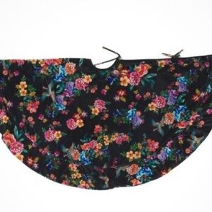 Johnny Was Floral Black Table Linen/Christmas tree skirt new